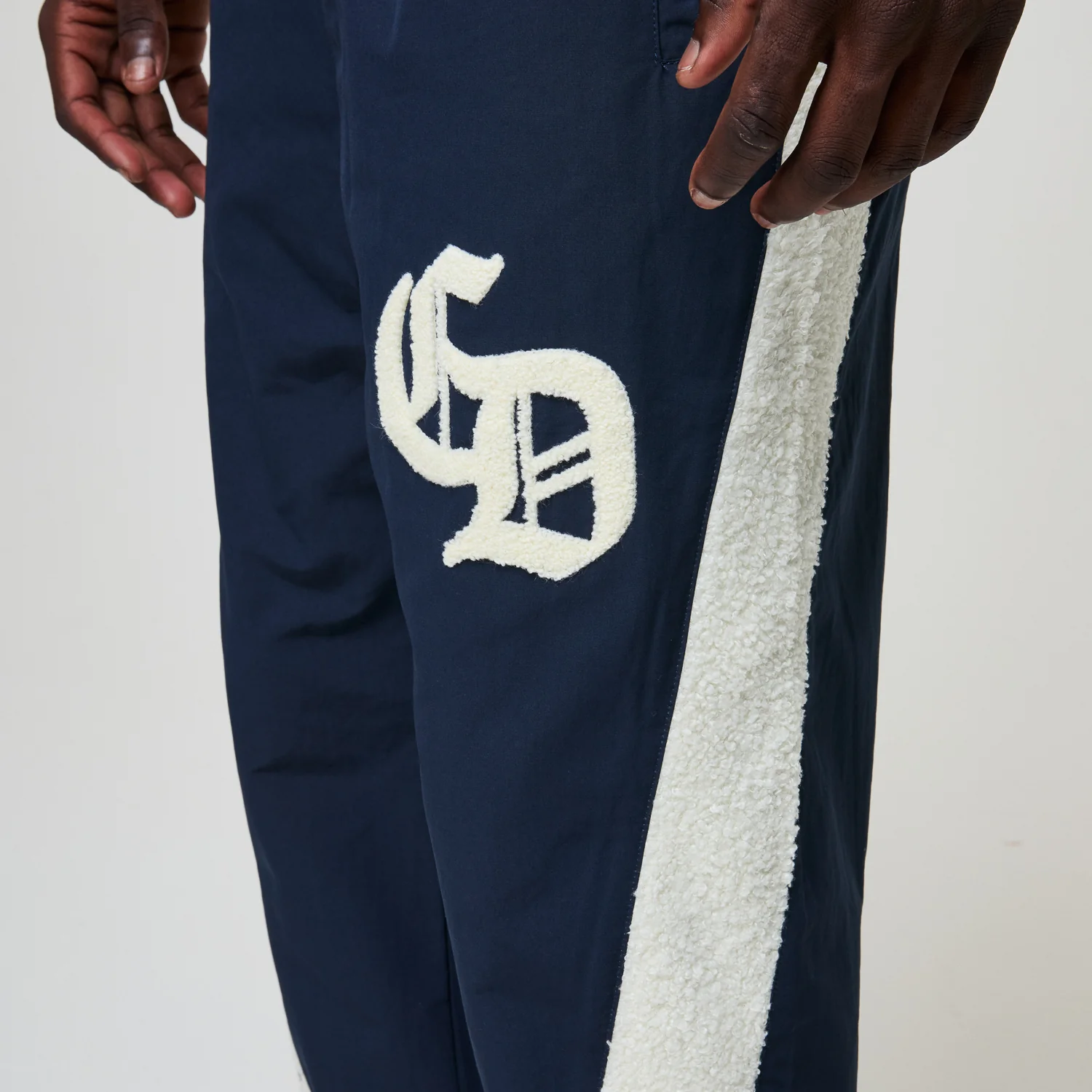 MICRO SHERPA & NYLON TRACK PANT - Image 2